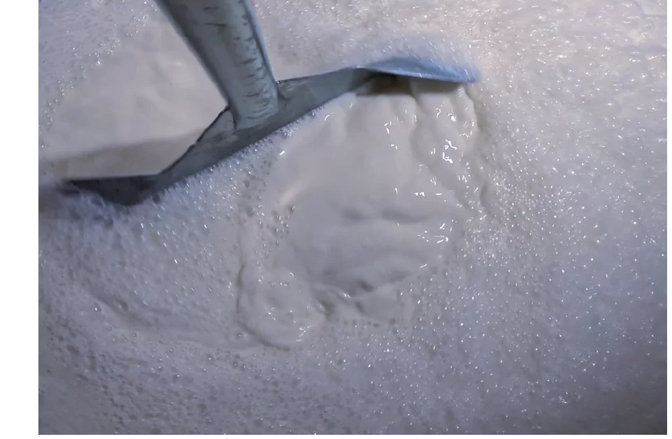 Die gemischte Tränke im SmartTank: Präzise und gleichmäßige Mischung von Milch und Zusatzstoffen für eine bedarfsgerechte Ernährung der Kälber.